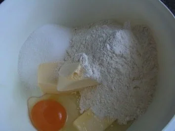 Rezept: Grundrezept Mürbeteig Bild Nr. 2 Grundrezept Mürbeteig - Rezept - Bild Nr. 2