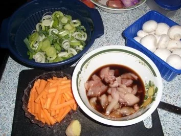 Teriyaki-Hähnchen mit Bratgemüse - Rezept