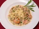 Lachs in Weißweinsoße mit Tagliatelle - Rezept