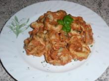 Pasta: Ricotta-Spinat-Tortelloni mit Tomatensoße - Rezept