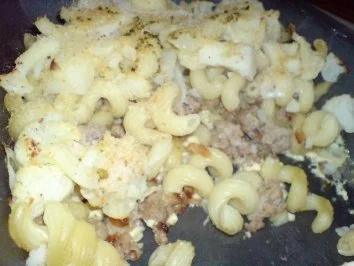 Rezept: Hackfleisch-Blumenkohl-Auflauf Bild Nr. 2 Hackfleisch-Blumenkohl-Auflauf - Rezept - Bild Nr. 2