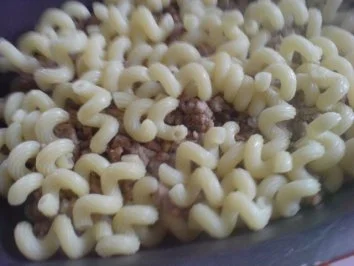 Rezept: Hackfleisch-Blumenkohl-Auflauf Bild Nr. 8 Hackfleisch-Blumenkohl-Auflauf - Rezept - Bild Nr. 8