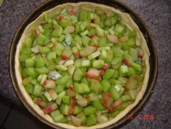 Kuchen + Torten : Rhabarberkuchen mit Puddinghaube - Rezept - Bild Nr. 5