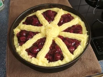 Schoko-Kirsch-Kuchen mit Puddingcreme - Rezept - Bild Nr. 6