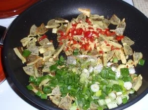 Gebratene Maultaschen mit Spargel und scharf gewürzt - Rezept - Bild Nr. 3