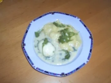 Rezept: Eier mit Senf-Rucola-Soße Bild Nr. 2 Eier mit Senf-Rucola-Soße - Rezept - Bild Nr. 2