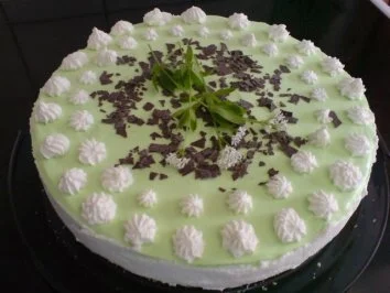 Rezept: Waldmeistertorte Waldmeistertorte - Rezept