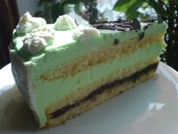 Rezept: Waldmeistertorte Bild Nr. 2 Waldmeistertorte - Rezept - Bild Nr. 2