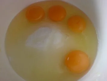 Rezept: Waldmeistertorte Bild Nr. 4 Waldmeistertorte - Rezept - Bild Nr. 4