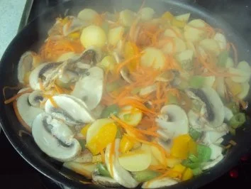 Saftige Gemüsepfanne - Rezept - Bild Nr. 4