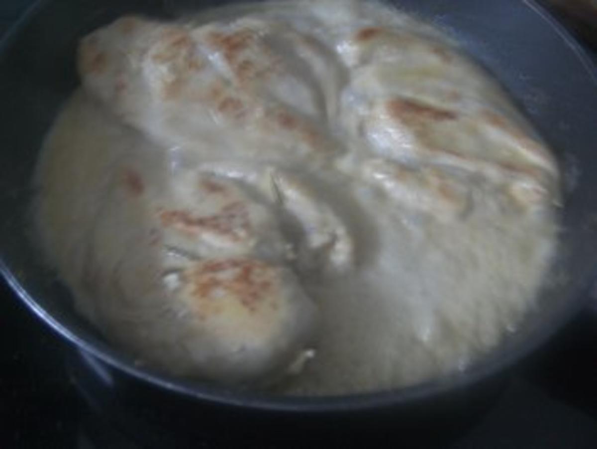 Geflügel-Brust in Rosmarin-Curry-Sahne-Soße - Rezept - Bild Nr. 4