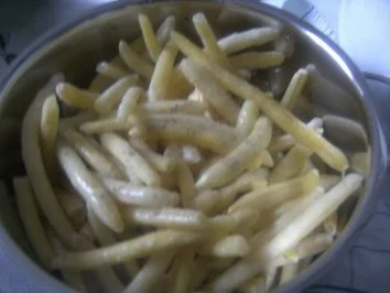 Rezept: Geflügel-Brust in Rosmarin-Curry-Sahne-Soße Bild Nr. 6 Geflügel-Brust in Rosmarin-Curry-Sahne-Soße - Rezept - Bild Nr. 6