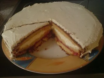 Zitronen-Sahne-Torte - Rezept