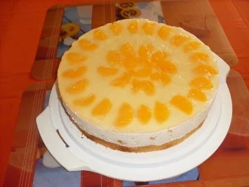 Rezept: Mandarinen-Torte mit Weincreme Mandarinen-Torte mit Weincreme - Rezept