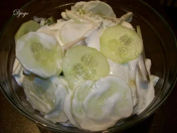 Balkan Gurkensalat - Rezept