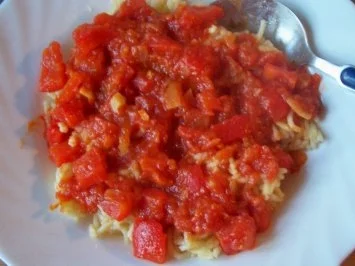 Rezept: Kochen: Spaghetti mit Tomaten-Paprika-Sauce Bild Nr. 3 Kochen: Spaghetti mit Tomaten-Paprika-Sauce - Rezept - Bild Nr. 3