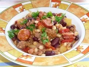 Pfannengericht:  Bohnen und Hackfleisch mit Schinkenknacker - Rezept