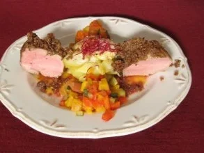Rezept: Kalbsfilet in der Schwarzbrotkruste mit Kartoffel-Schichttürmchen Kalbsfilet in der Schwarzbrotkruste mit Kartoffel-Schichttürmchen - Rezept