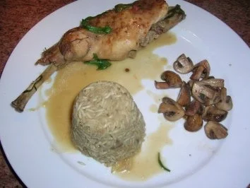 Rezept: Kaninchenkeulen in Estragonsauce mit Steinpilz-Timbale Bild Nr. 2 Kaninchenkeulen in Estragonsauce mit Steinpilz-Timbale - Rezept - Bild Nr. 2