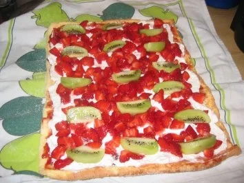 Backwaren: Erdbeer- Kiwi- Rolle - Rezept - Bild Nr. 6