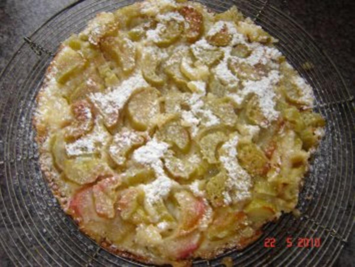 Kuchen + Torten : Rhabarberkuchen - Rezept