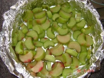 Rezept: Kuchen + Torten : Rhabarberkuchen Bild Nr. 3 Kuchen + Torten : Rhabarberkuchen - Rezept - Bild Nr. 3