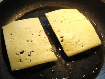 Hacksteak mit Käsehaube ... - Rezept - Bild Nr. 3