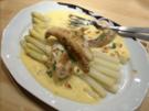 Stangenspargel an Vanille-Hollandaise mit Seeteufel-Filets - Rezept