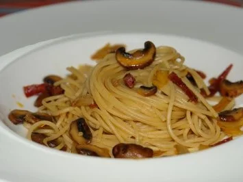 Rezept: Spaghetti mit pikanter Chorizowurst & Champignons Bild Nr. 2 Spaghetti mit pikanter Chorizowurst & Champignons - Rezept - Bild Nr. 2