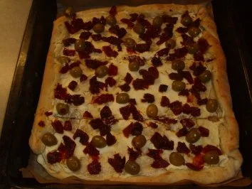 Rezept: Pizza formaggio caprino Pizza formaggio caprino - Rezept