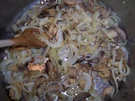Champignon - Zwiebel - Sahnesauce - Rezept