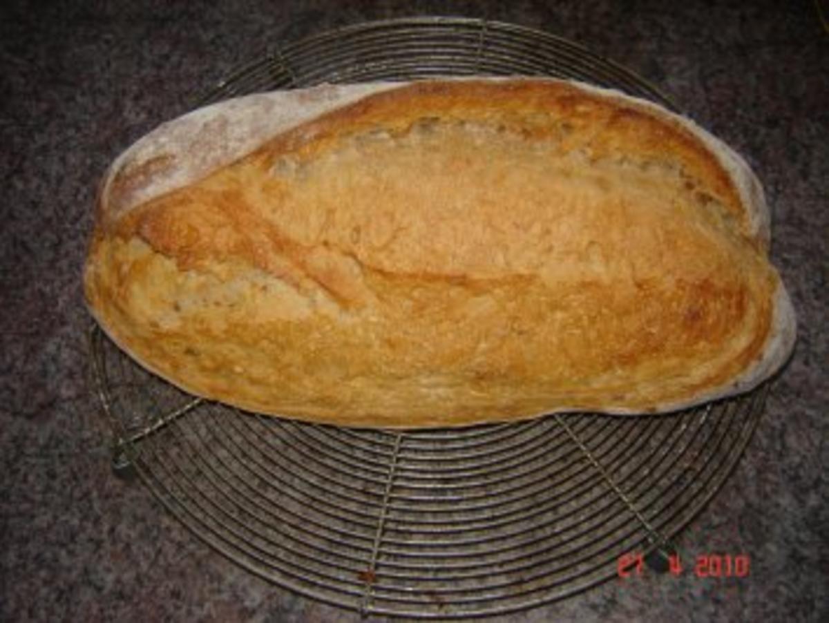 Brot + Brötchen : Schwäbisches Bauernbrot - Rezept