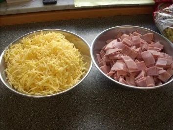 Rezept: Nudelauflauf in Schinken-Käse -Sahnesoße Bild Nr. 3 Nudelauflauf in Schinken-Käse -Sahnesoße - Rezept - Bild Nr. 3