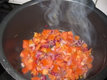 Rezept: Frühlingsgemüse küßt Pasta in Begleitung einer BratwurstSCHNECKE... ;-))))))) Bild Nr. 3 Frühlingsgemüse küßt Pasta in Begleitung einer BratwurstSCHNECKE... ;-))))))) - Rezept - Bild Nr. 3