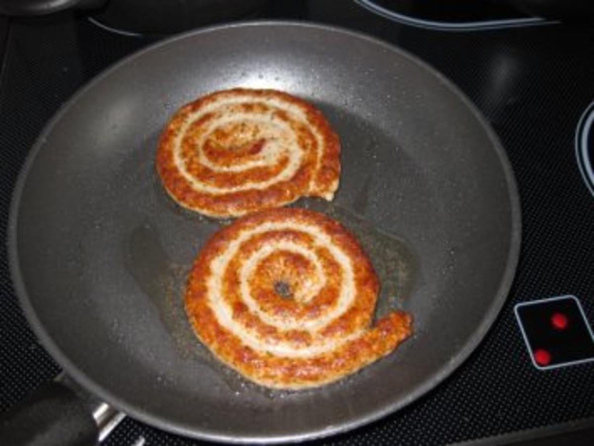 Frühlingsgemüse küßt Pasta in Begleitung einer BratwurstSCHNECKE... ;-))))))) - Rezept - Bild Nr. 5