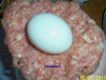 Rezept: Kochen: Versteckte Eier in Hackfleisch Bild Nr. 4 Kochen: Versteckte Eier in Hackfleisch - Rezept - Bild Nr. 4