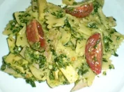 Nudelsalat mit Würzspinat - Rezept