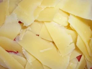 Tagliolina ai Funghi Porcini mit Lachs im Baconmantel an Erbsen-Curryrahm - Rezept - Bild Nr. 2