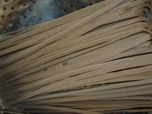 Tagliolina ai Funghi Porcini mit Lachs im Baconmantel an Erbsen-Curryrahm - Rezept - Bild Nr. 6