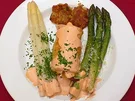 Lammfilet in Blätterteig mit Spargel und Macairekartoffeln - Rezept