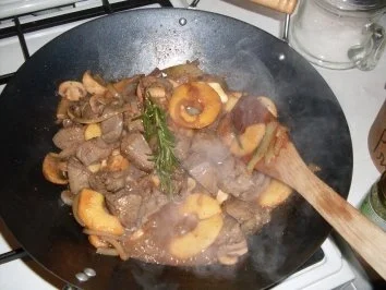 Rezept: Normannische Rinderleber Bild Nr. 2 Normannische Rinderleber - Rezept - Bild Nr. 2