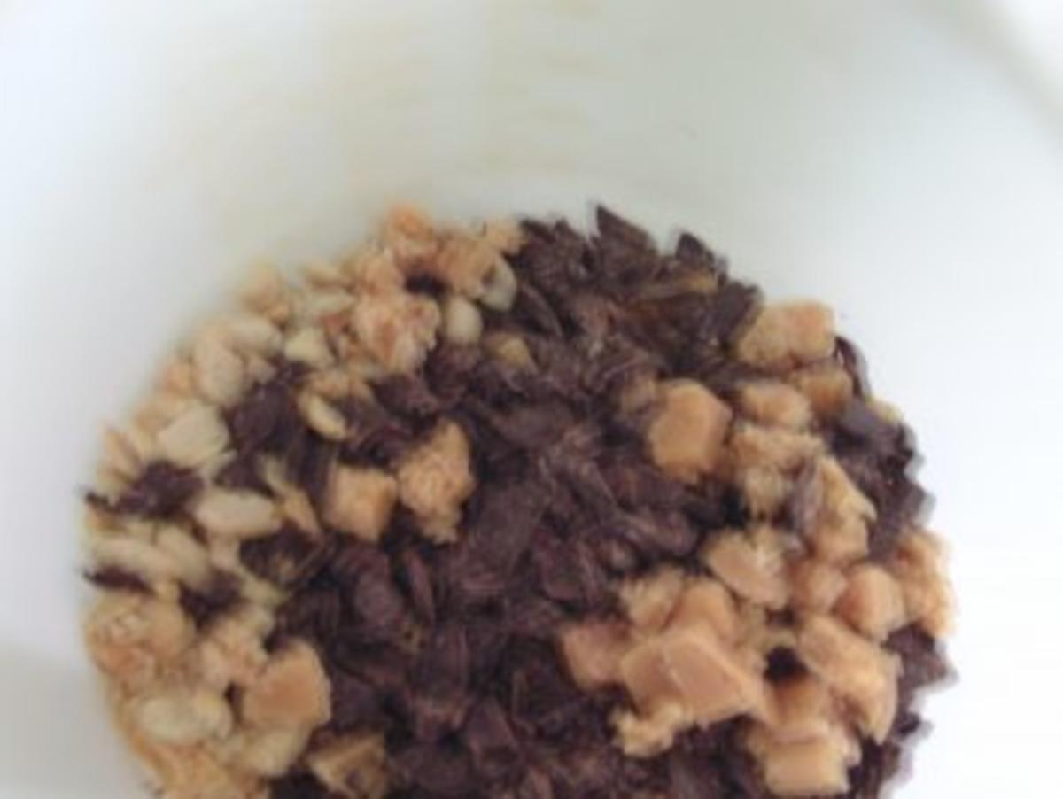 Erdnuss-Karamel-Schoko-Muffins - Rezept - Bild Nr. 3
