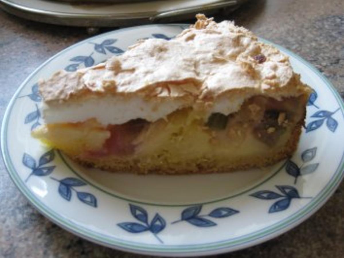 Rhabarberkuchen ...mit Pudding und Baiser - Rezept mit Bild - kochbar.de