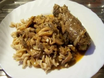 Kochen: Rind-Rouladen mit Champignonsauce - Rezept - Bild Nr. 2