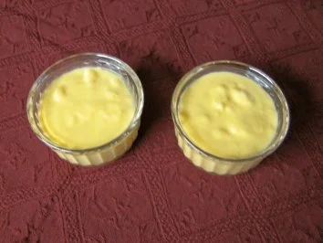 Bayerische Creme mit beschwipsten Erdbeeren - Rezept - Bild Nr. 2