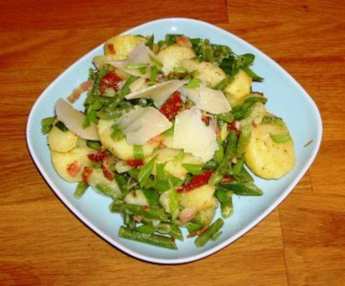 Kartoffelsalat mit grünen Bohnen und Speck - Rezept