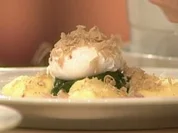 Getrüffeltes Ei mit jungem Spinat und Kartoffeln à la Ralf Zacherl - Rezept