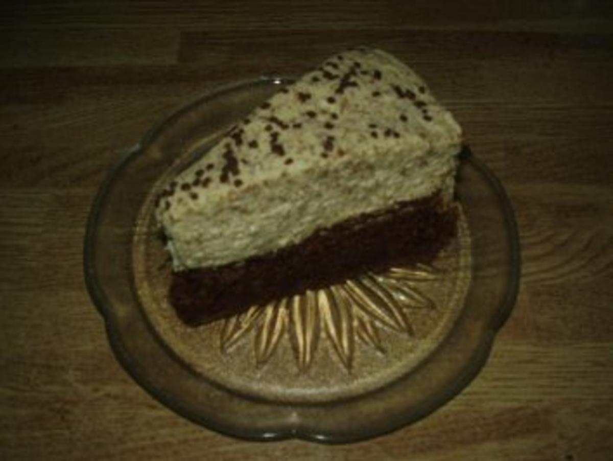 Milchkaffeepudding-Brösel-Torte - Rezept