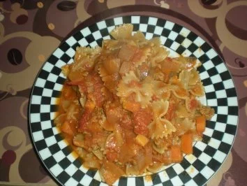 Nudeln: Nudeln mit Bolognaise-Soße - Rezept