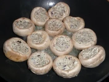 Rezept: Champignons gefüllt Bild Nr. 4 Champignons gefüllt - Rezept - Bild Nr. 4